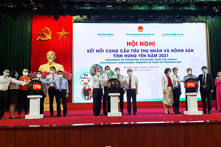 Vietnam Post sẽ hỗ trợ nông dân Hưng Yên tiêu thụ 1.500 tấn nhãn