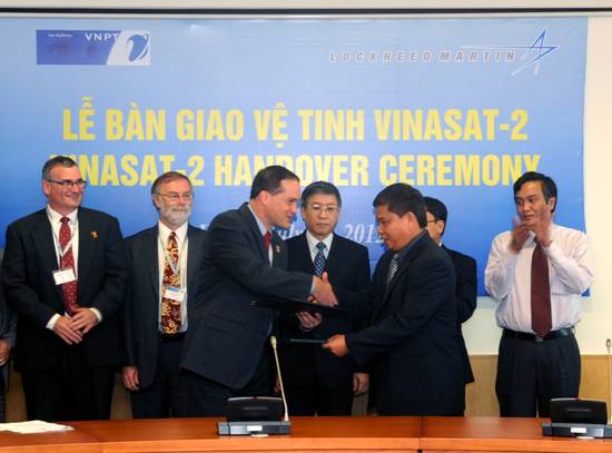 VNPT chính thức nhận bàn giao vệ tinh VINASAT-2