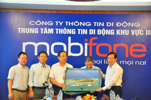 Bộ trưởng Bộ TT&TT làm việc với các doanh nghiệp BCVT tại Đà Nẵng