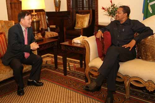 Viettel bàn chuyện đầu tư với Tổng thống Tanzania