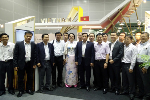 VNPT giới thiệu các dịch vụ, giải pháp mới về ICT tại triển lãm ở Malaysia